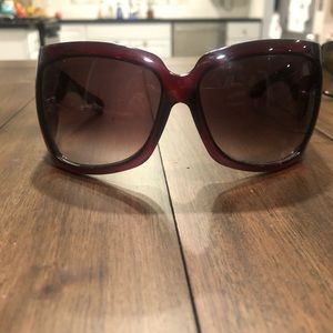 Pristine condition Gucci shades.